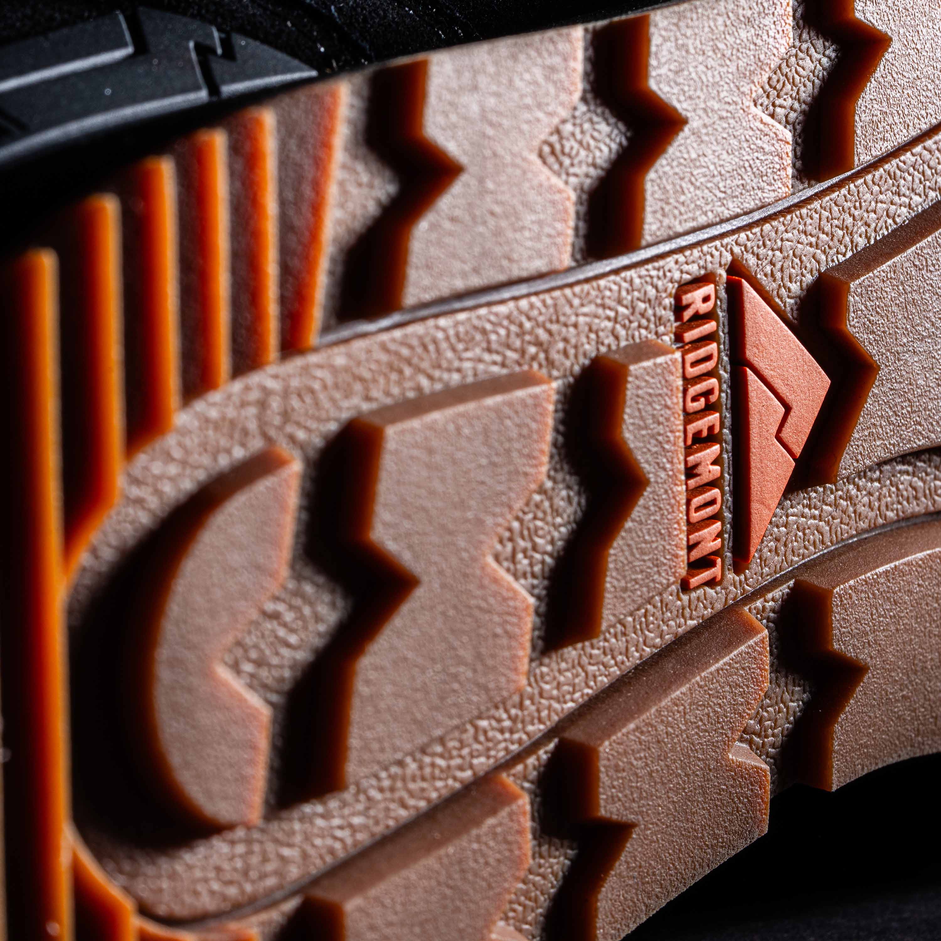 A25DOUTBGB Footwear Monty - Black Gum