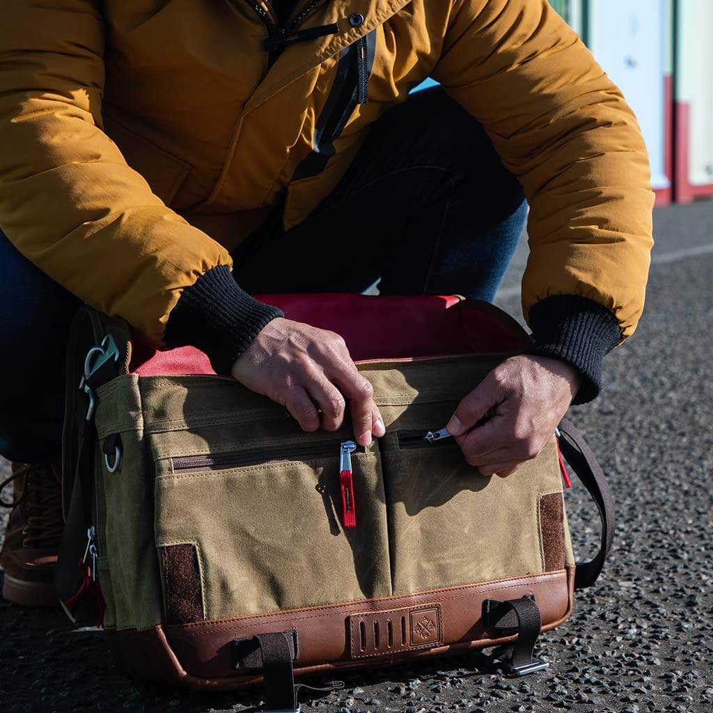 Ridgemont Luggage Natural Rider Messenger Bag - Brown/Red